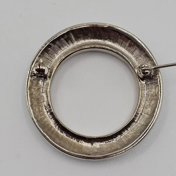 Vintage Unsigned Silver Toned Aqua Blue Rhinestone Circular Wreath Pin Brooch - Picture 11 of 16